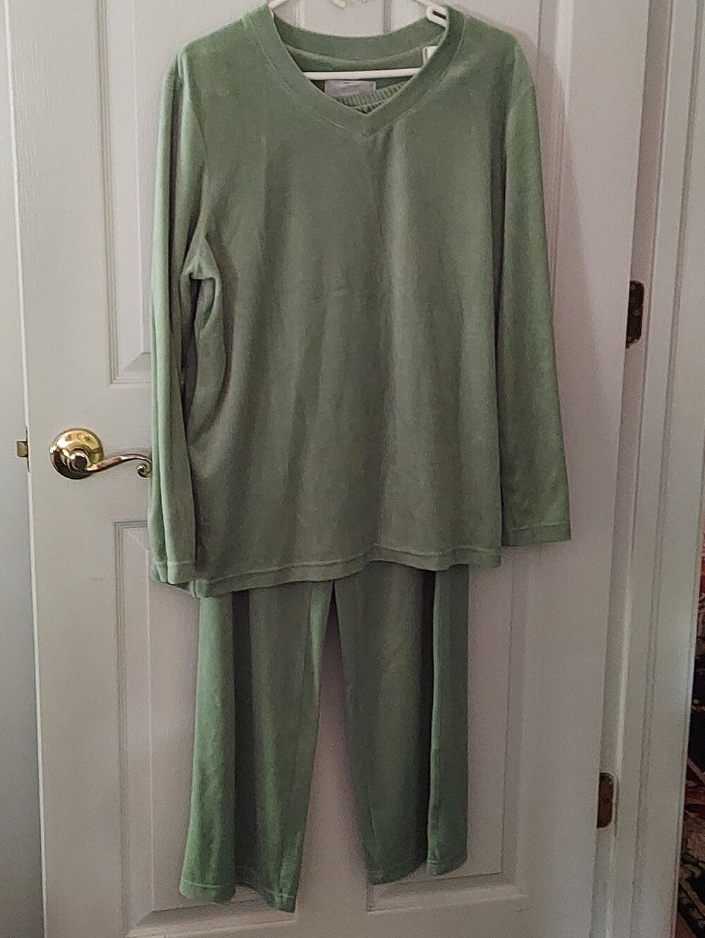 2 Pc Lounge Set in Light Green
